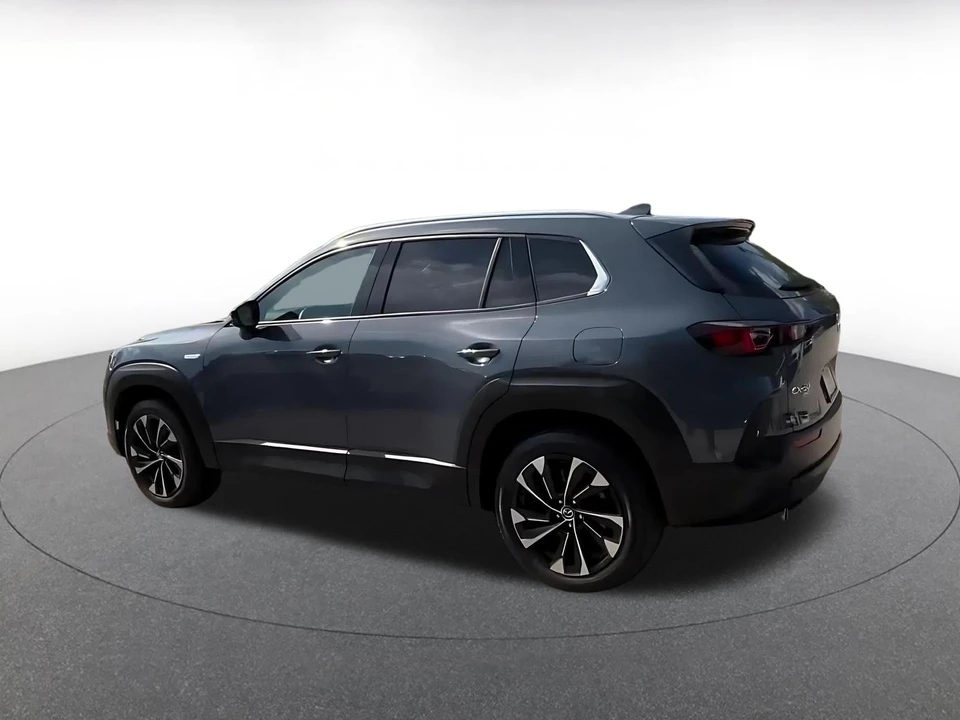 2025 Mazda CX-50 - Image 9 of 31