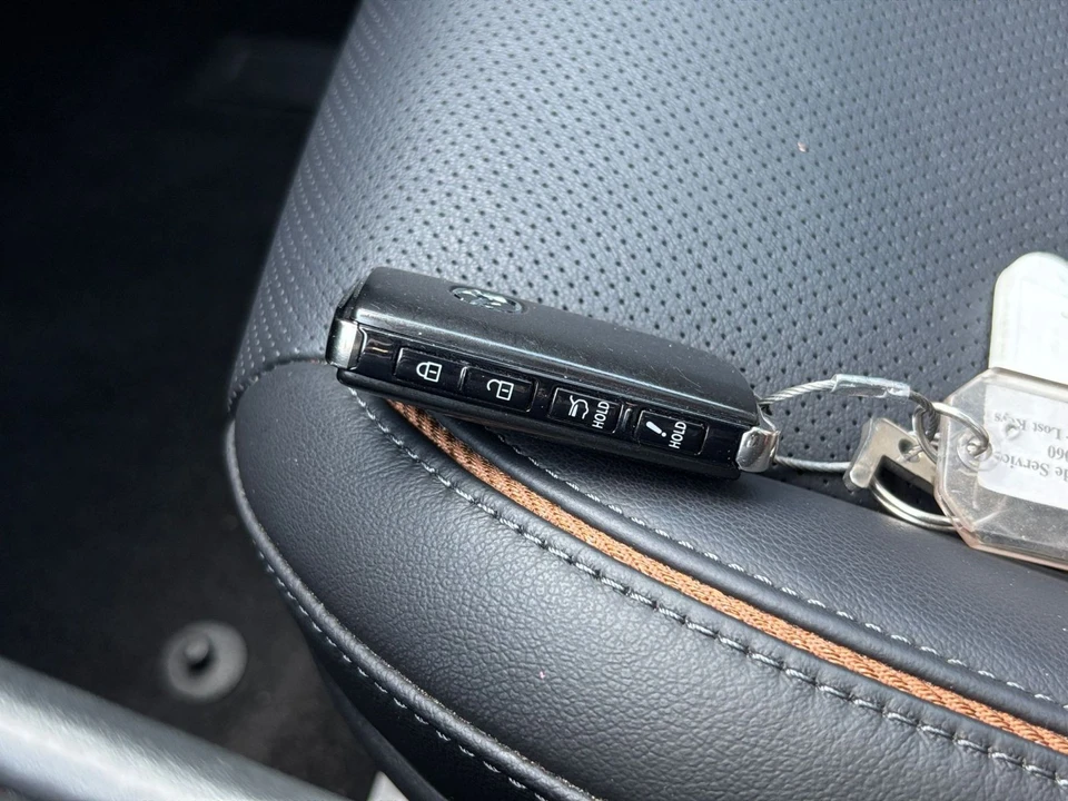 2025 Mazda CX-50 - Image 22 of 31