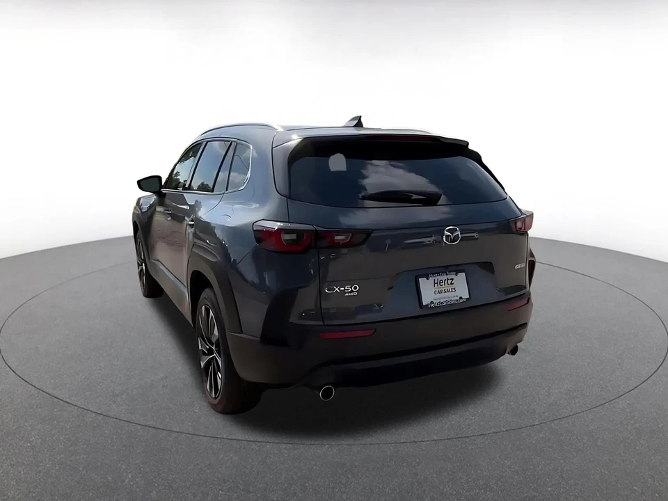 2025 Mazda CX-50 - Image 13 of 31