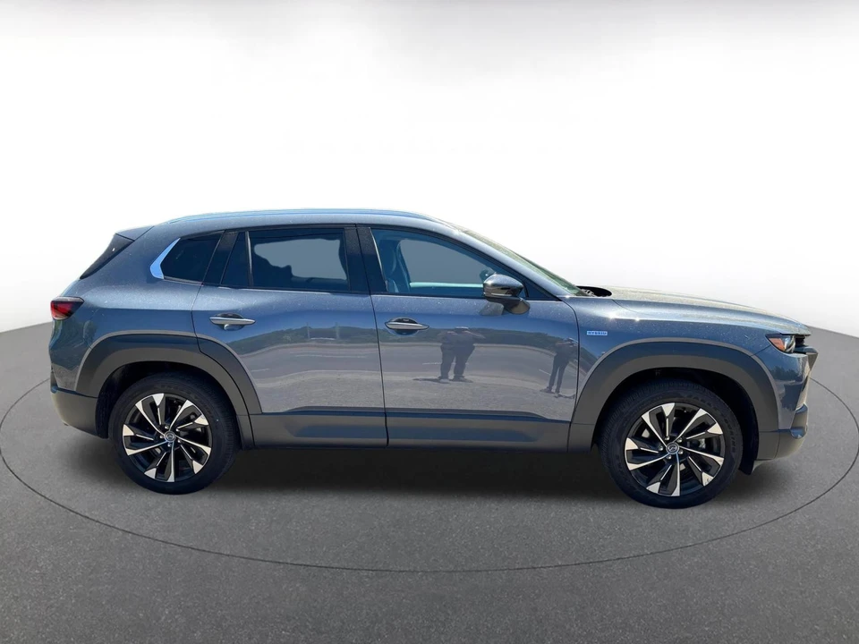 2025 Mazda CX-50 - Image 8 of 10