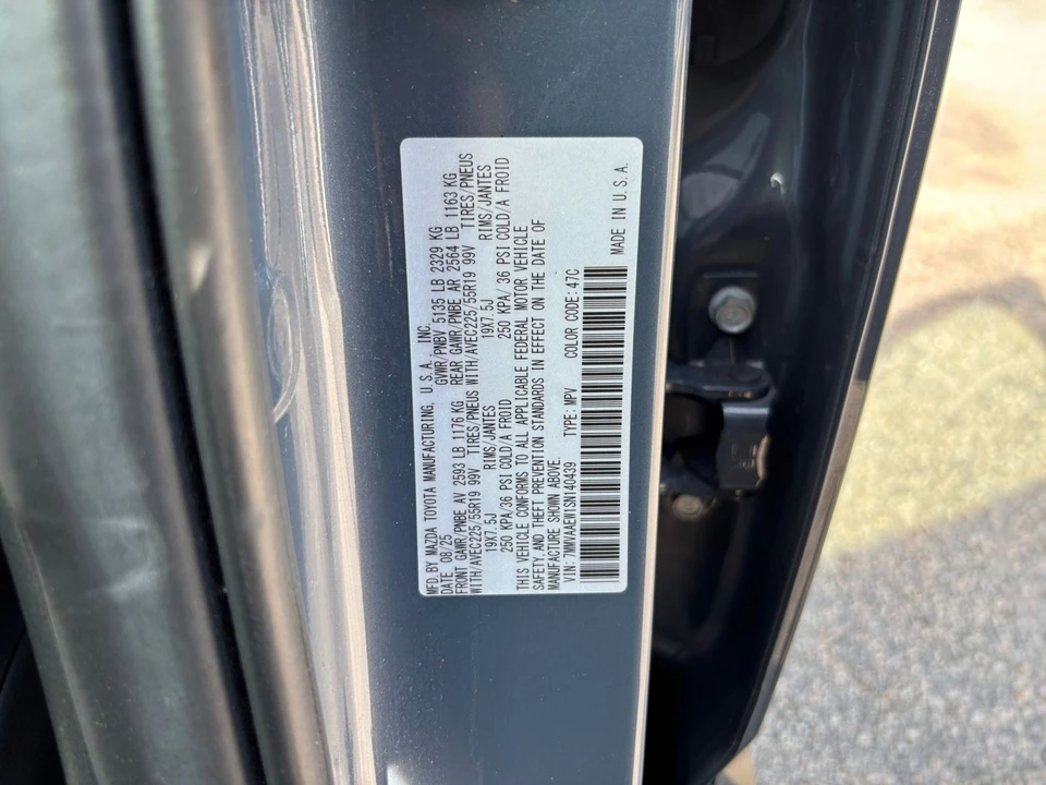 2025 Mazda CX-50 - Image 24 of 31