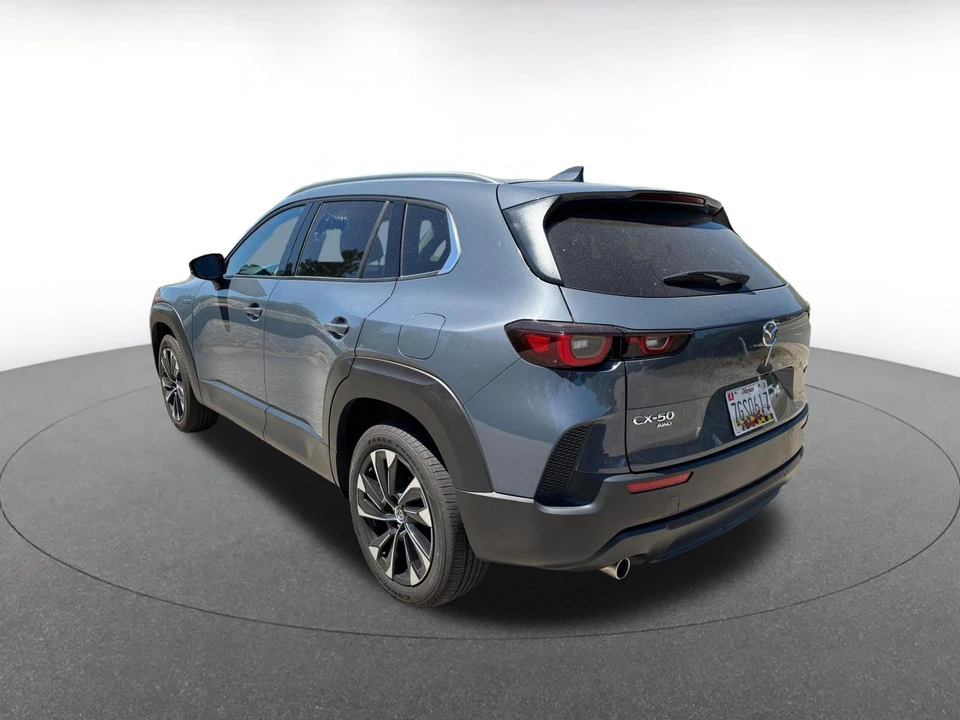 2025 Mazda CX-50 - Image 4 of 5