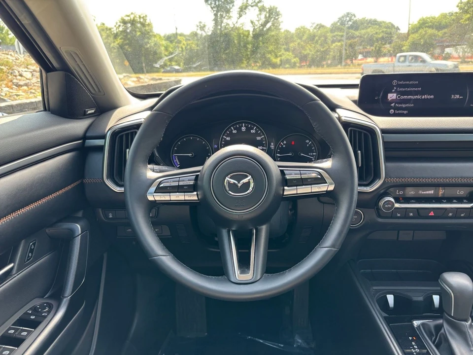 2025 Mazda CX-50 - Image 29 of 31