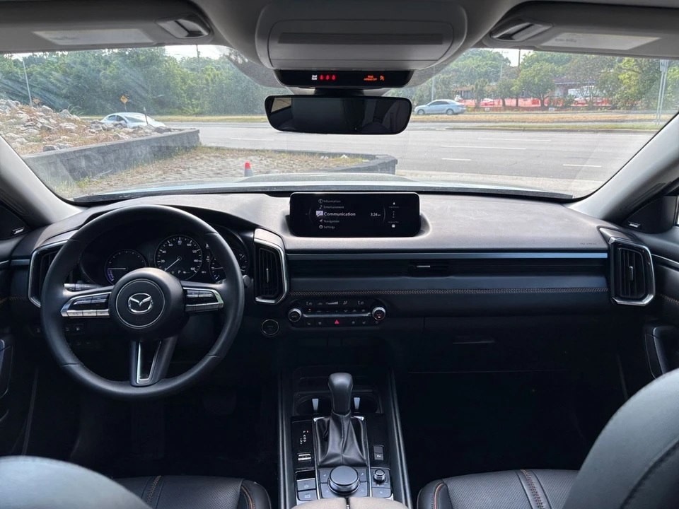 2025 Mazda CX-50 - Image 26 of 31