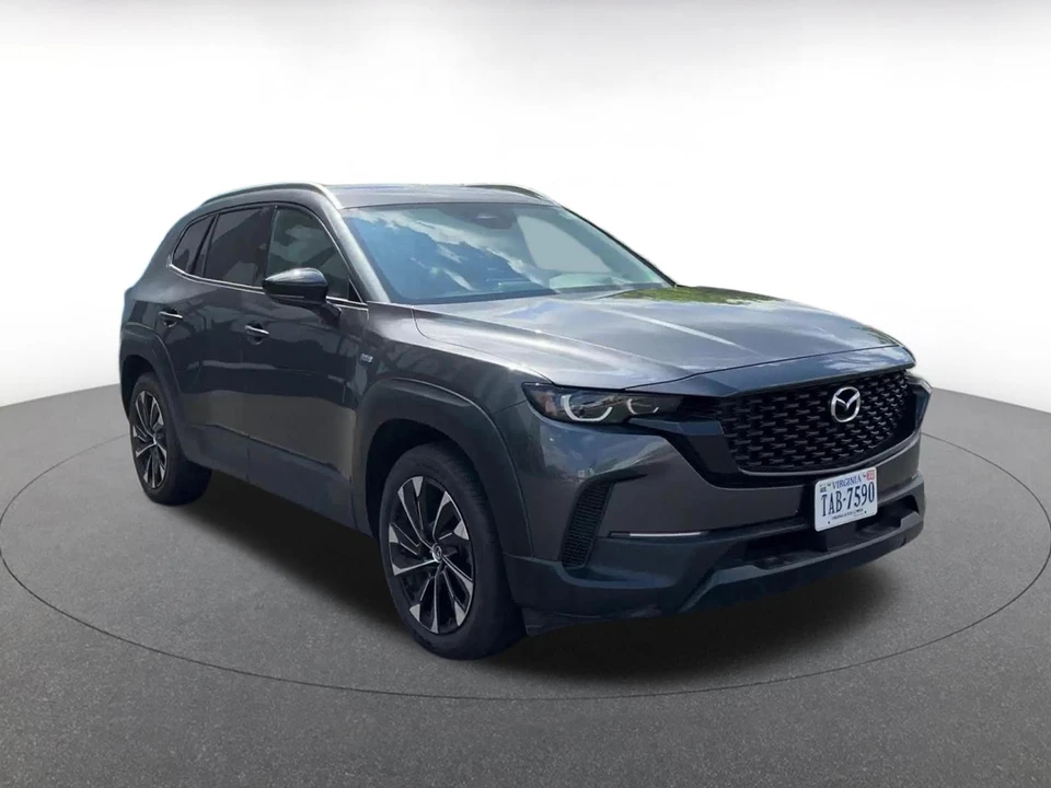 2025 Mazda CX-50 - Image 3 of 31