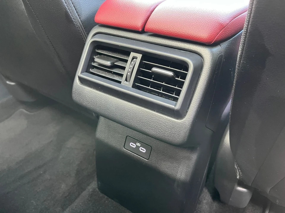 2025 Mazda CX-50 - Image 27 of 31