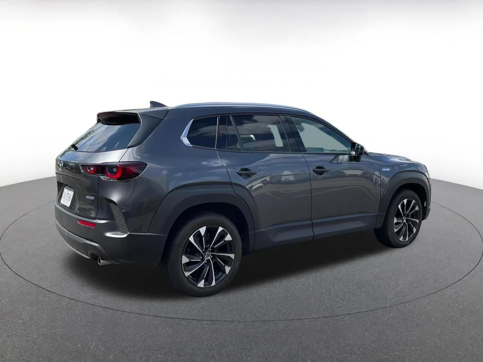 2025 Mazda CX-50 - Image 17 of 31