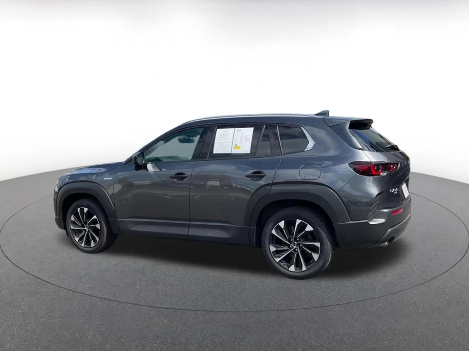 2025 Mazda CX-50 - Image 9 of 31