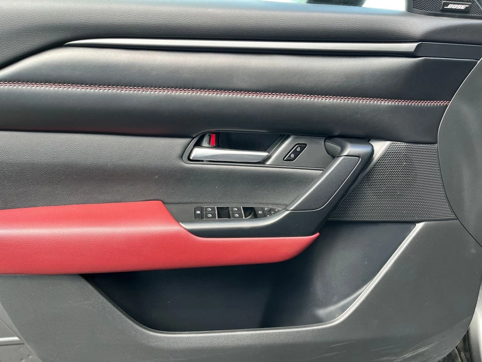 2025 Mazda CX-50 - Image 20 of 31