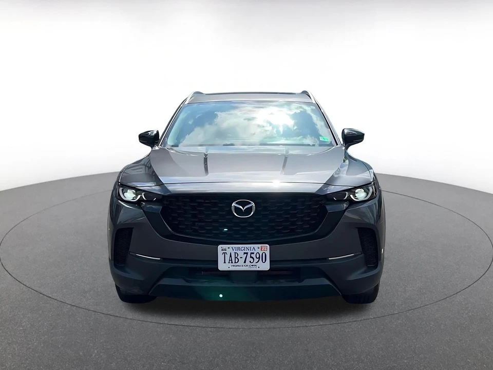 2025 Mazda CX-50 - Image 4 of 31