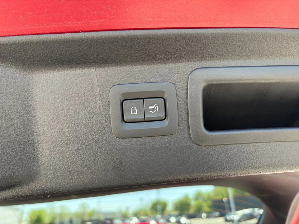 2025 Mazda CX-50 - Image 20 of 31