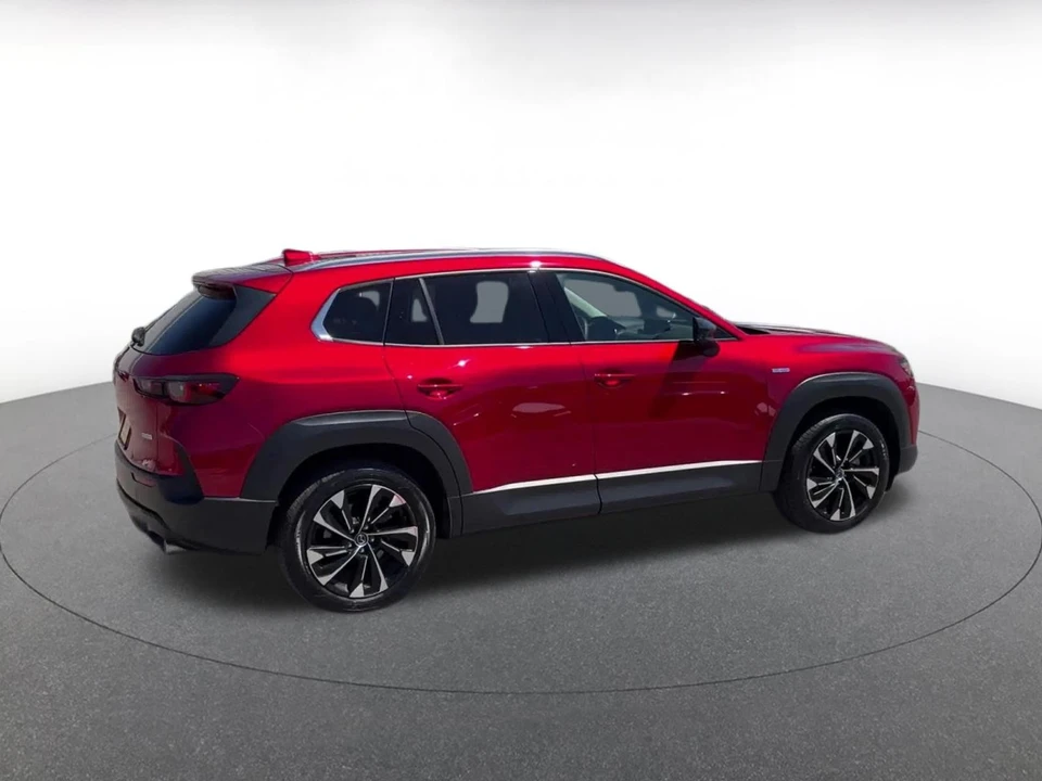 2025 Mazda CX-50 - Image 13 of 31