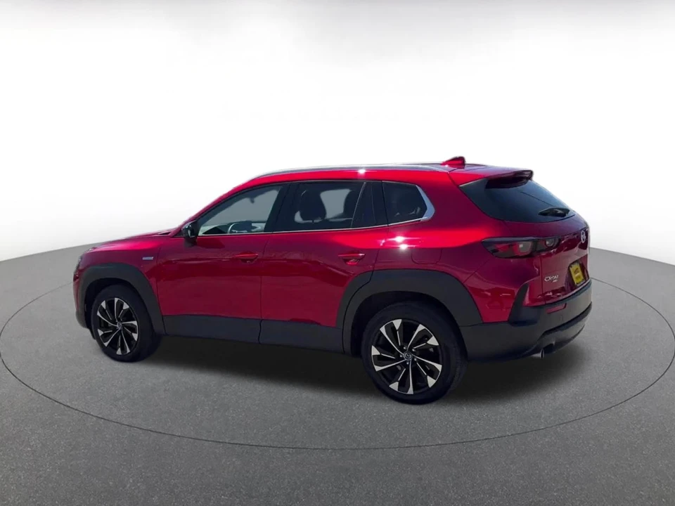 2025 Mazda CX-50 - Image 9 of 31