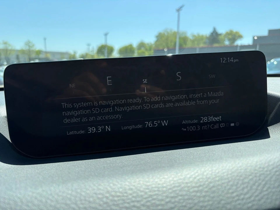 2025 Mazda CX-50 - Image 16 of 31