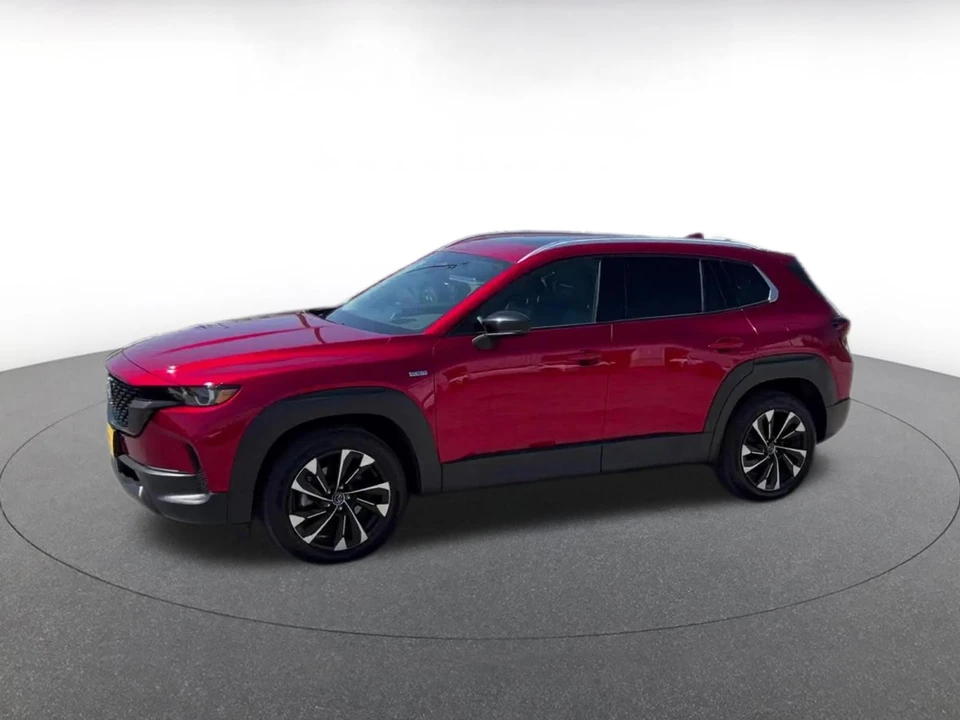 2025 Mazda CX-50 - Image 7 of 31