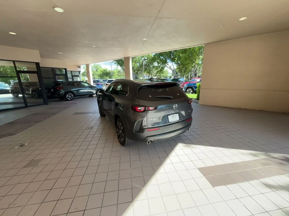 2025 Mazda CX-50 - Image 12 of 31