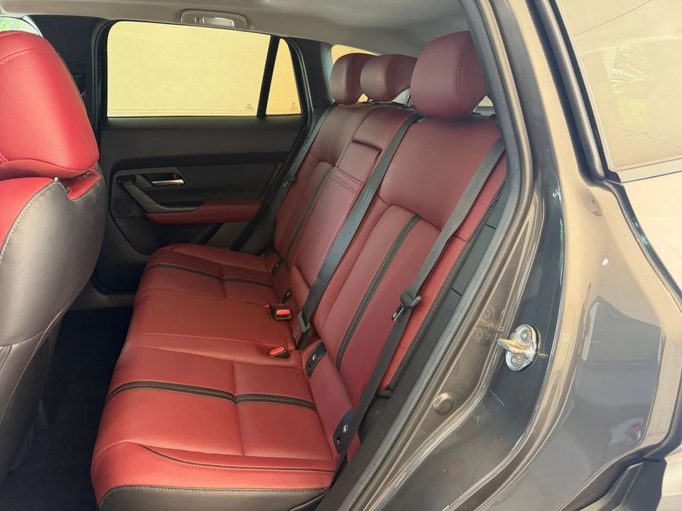 2025 Mazda CX-50 - Image 23 of 31