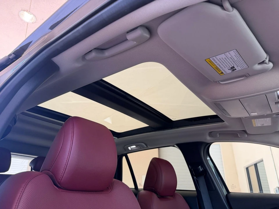 2025 Mazda CX-50 - Image 27 of 31