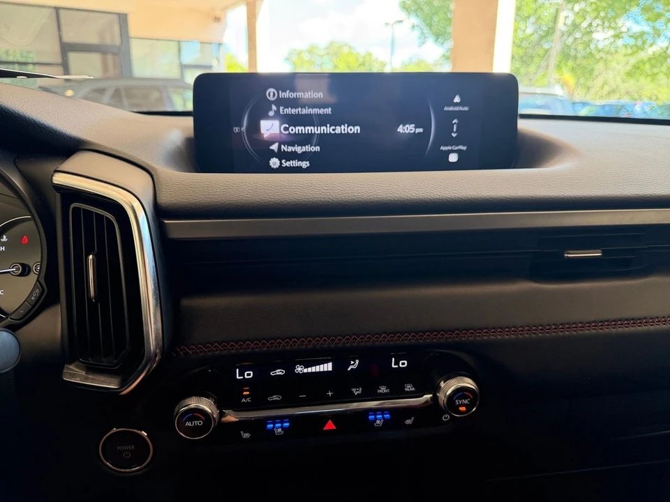 2025 Mazda CX-50 - Image 18 of 31