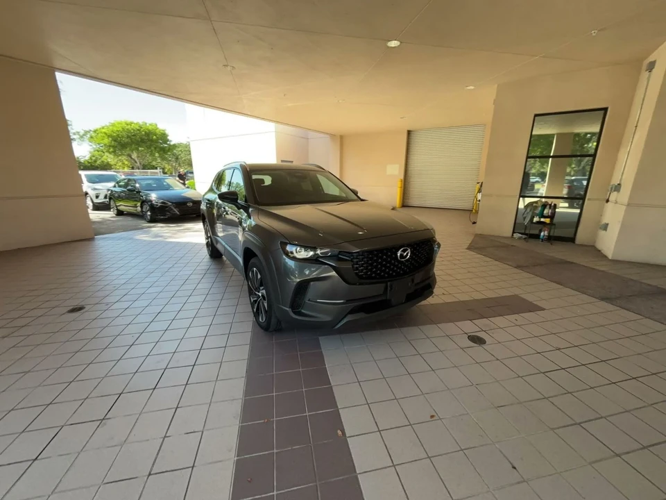 2025 Mazda CX-50 - Image 3 of 31