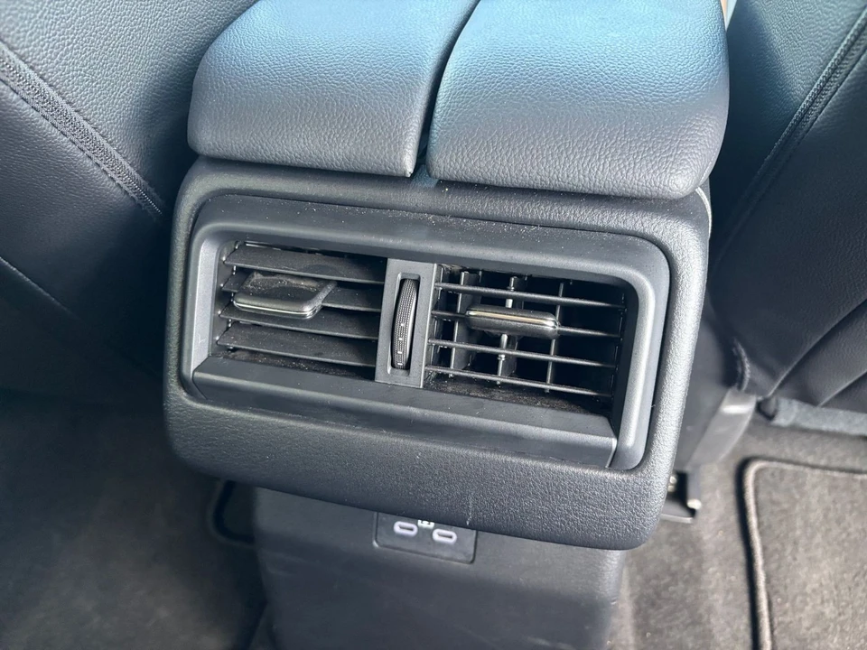 2025 Mazda CX-50 - Image 22 of 31