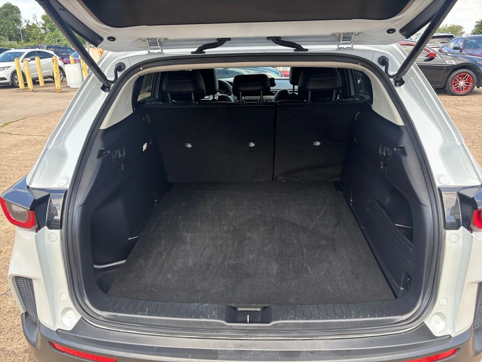 2025 Mazda CX-50 - Image 30 of 31