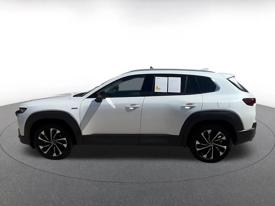 2025 Mazda CX-50 - Image 12 of 31