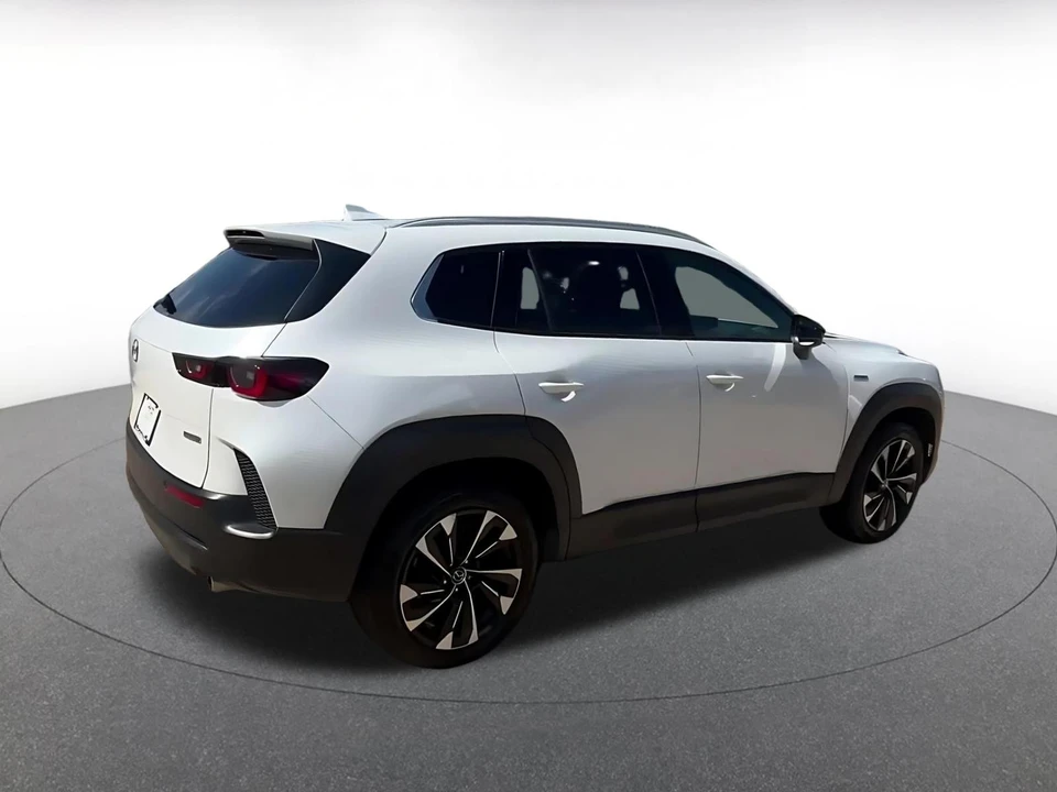 2025 Mazda CX-50 - Image 11 of 31