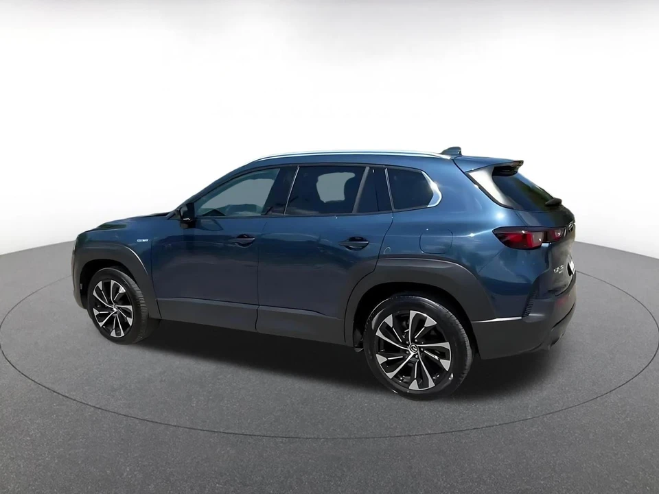 2025 Mazda CX-50 - Image 8 of 31