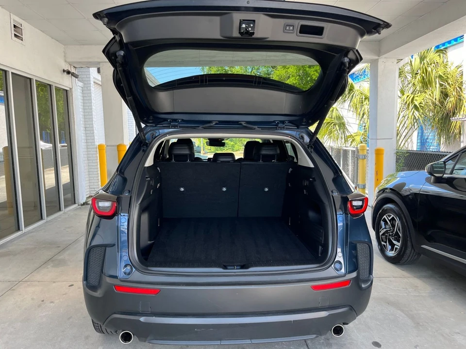 2025 Mazda CX-50 - Image 28 of 31