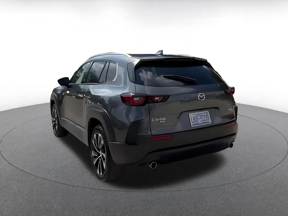 2025 Mazda CX-50 - Image 12 of 31