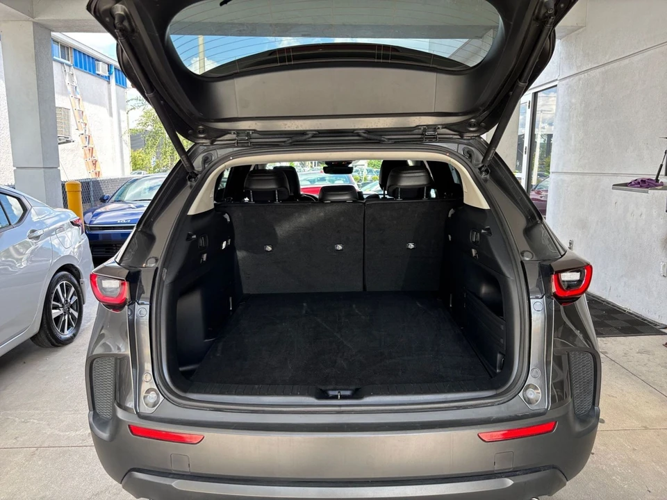 2025 Mazda CX-50 - Image 28 of 31