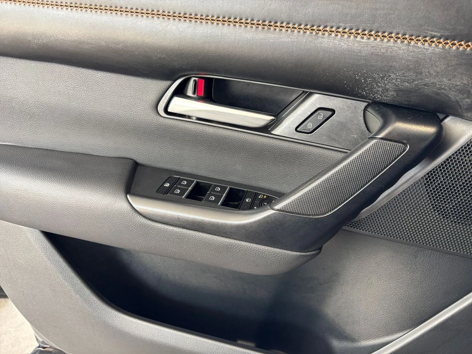 2025 Mazda CX-50 - Image 20 of 31