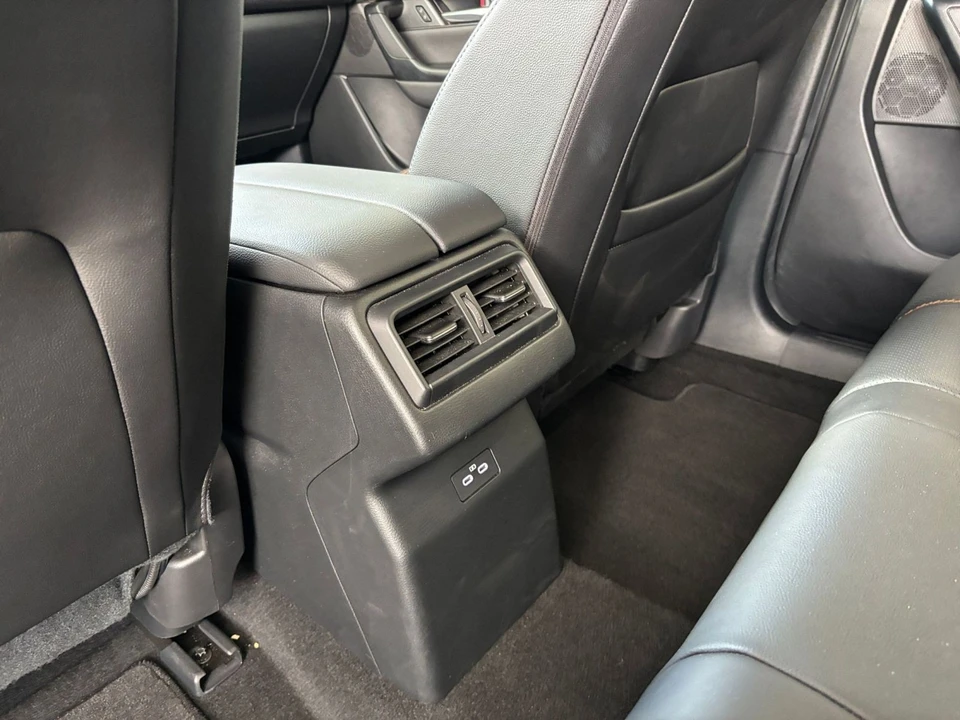 2025 Mazda CX-50 - Image 20 of 31