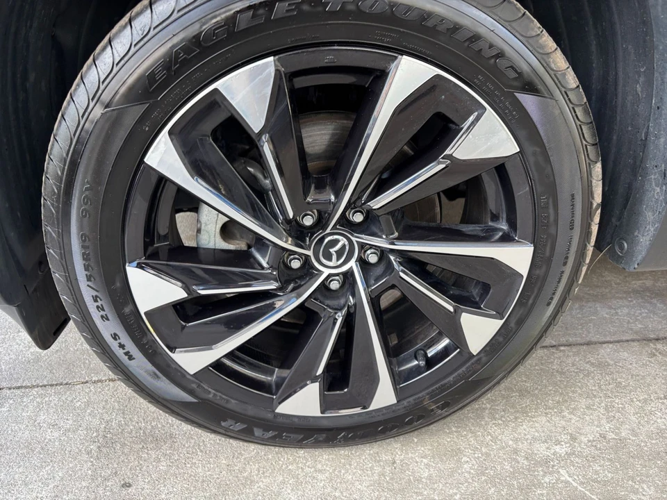 2025 Mazda CX-50 - Image 27 of 31