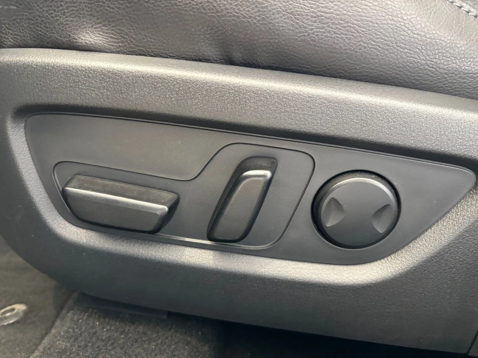 2025 Mazda CX-50 - Image 13 of 16