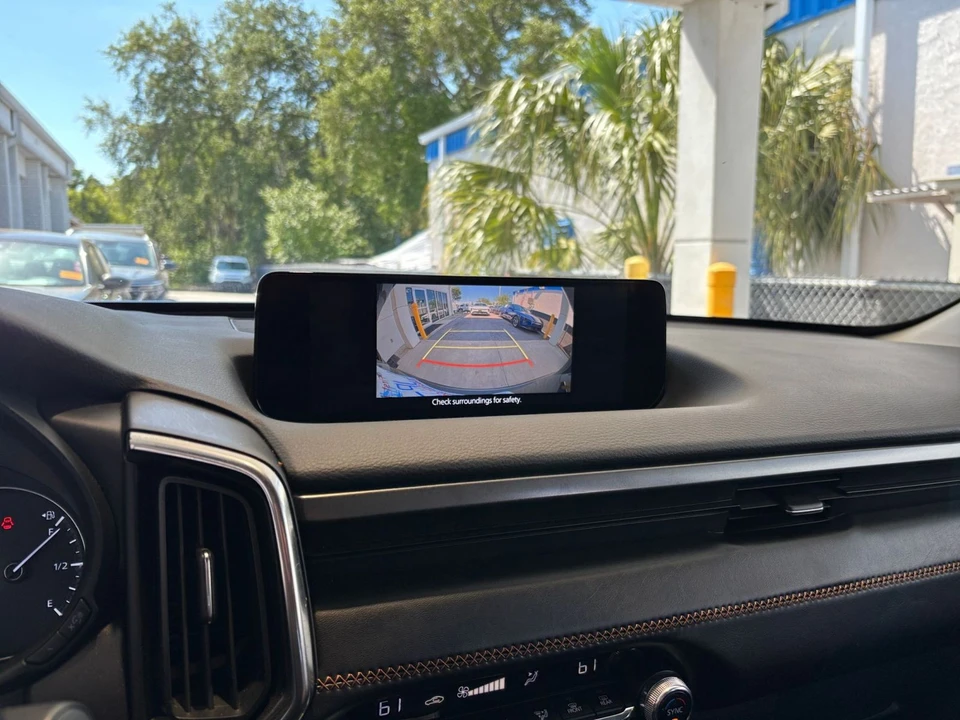 2025 Mazda CX-50 - Image 20 of 24