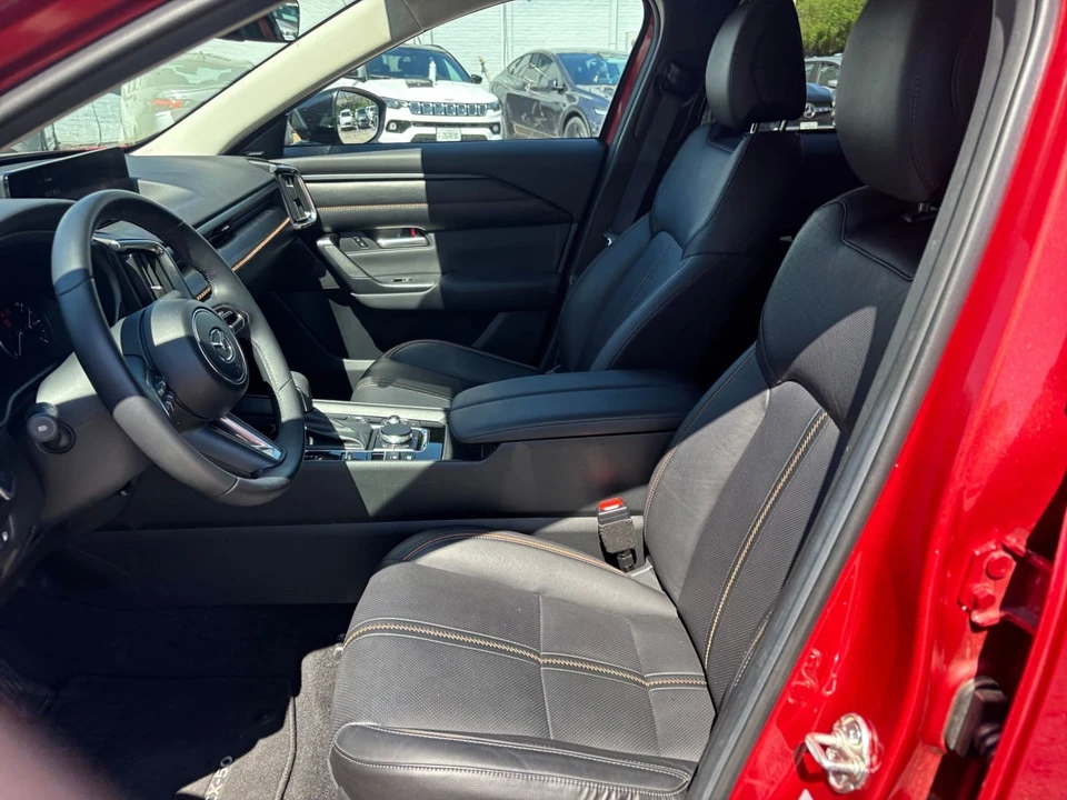 2025 Mazda CX-50 - Image 20 of 31