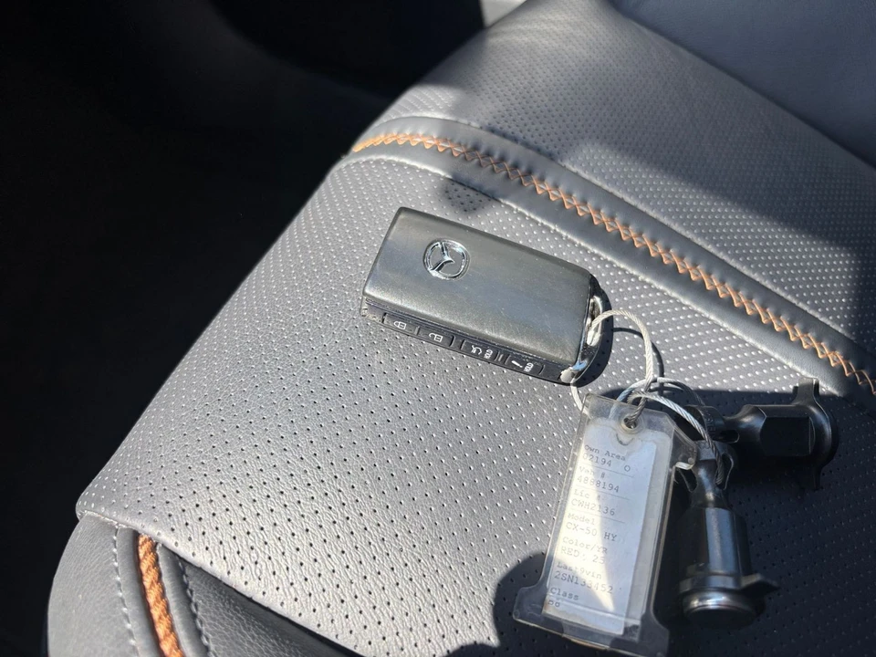 2025 Mazda CX-50 - Image 17 of 31