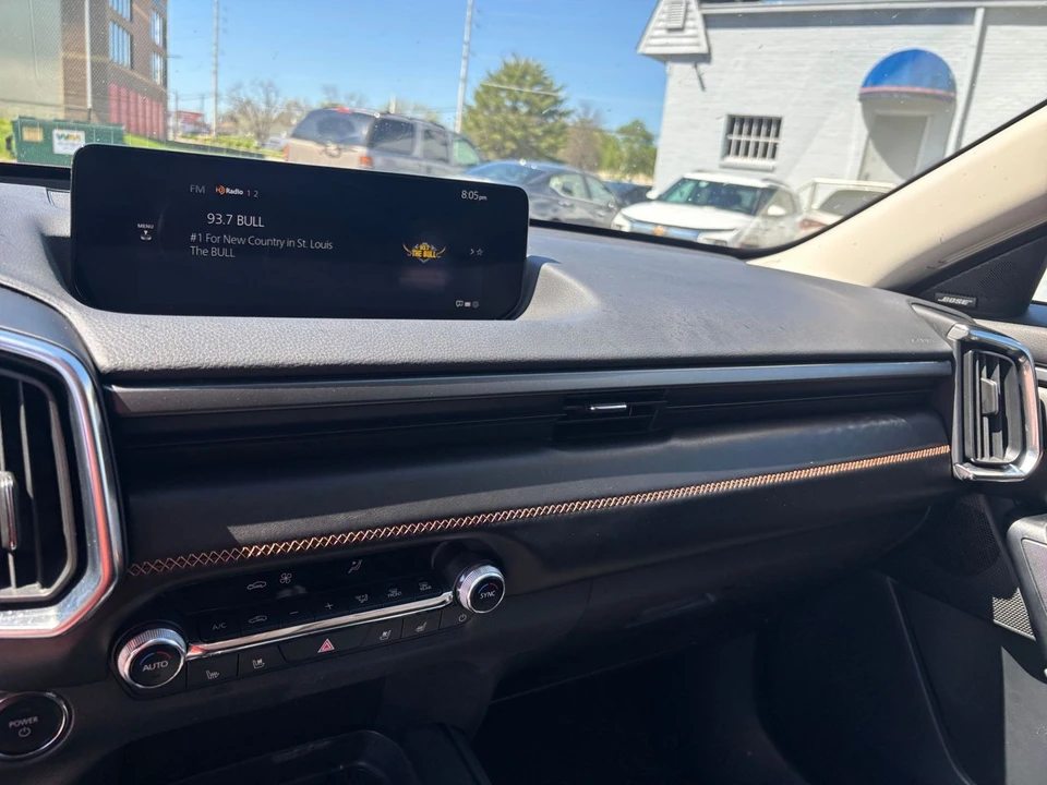 2025 Mazda CX-50 - Image 29 of 31