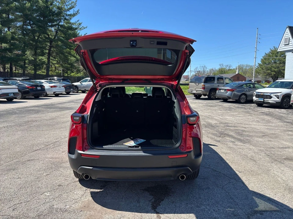 2025 Mazda CX-50 - Image 25 of 31