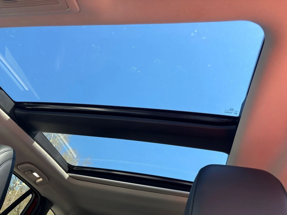 2025 Mazda CX-50 - Image 22 of 31