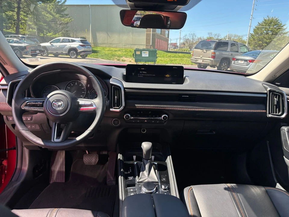 2025 Mazda CX-50 - Image 27 of 31