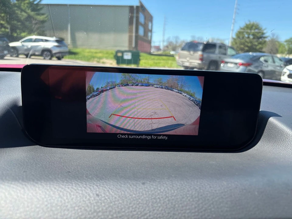 2025 Mazda CX-50 - Image 18 of 31