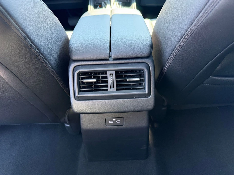 2025 Mazda CX-50 - Image 25 of 31