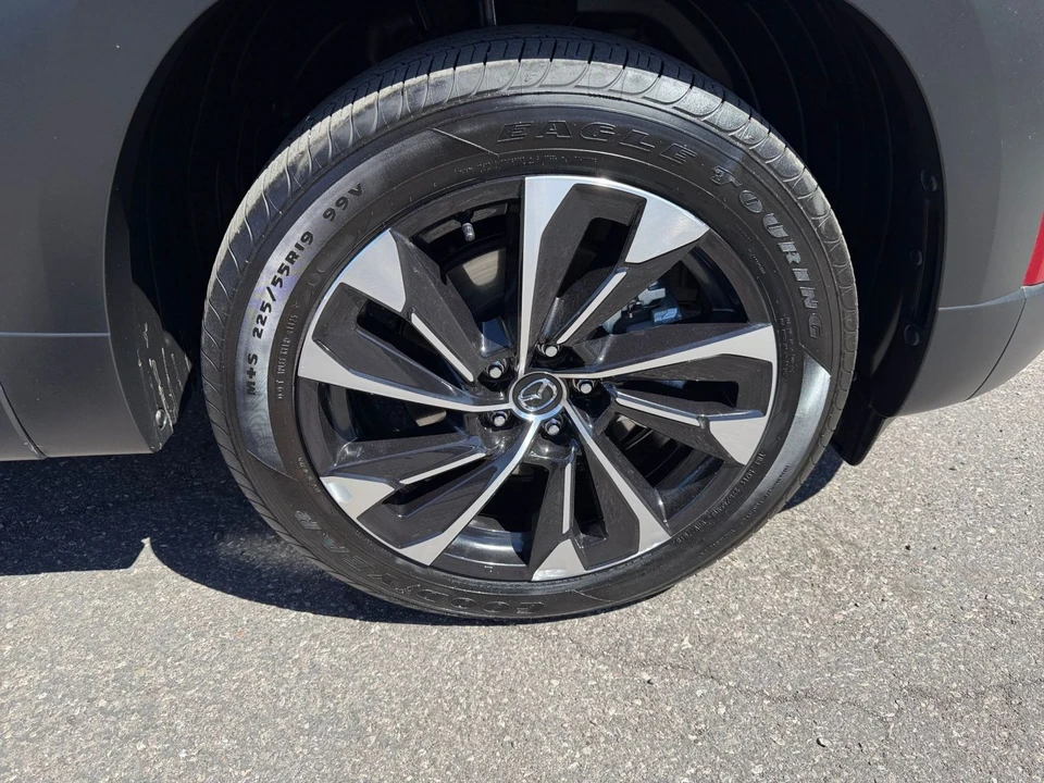 2025 Mazda CX-50 - Image 26 of 31