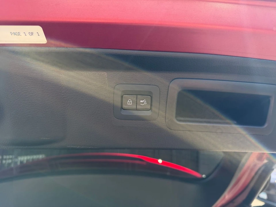 2025 Mazda CX-50 - Image 24 of 31