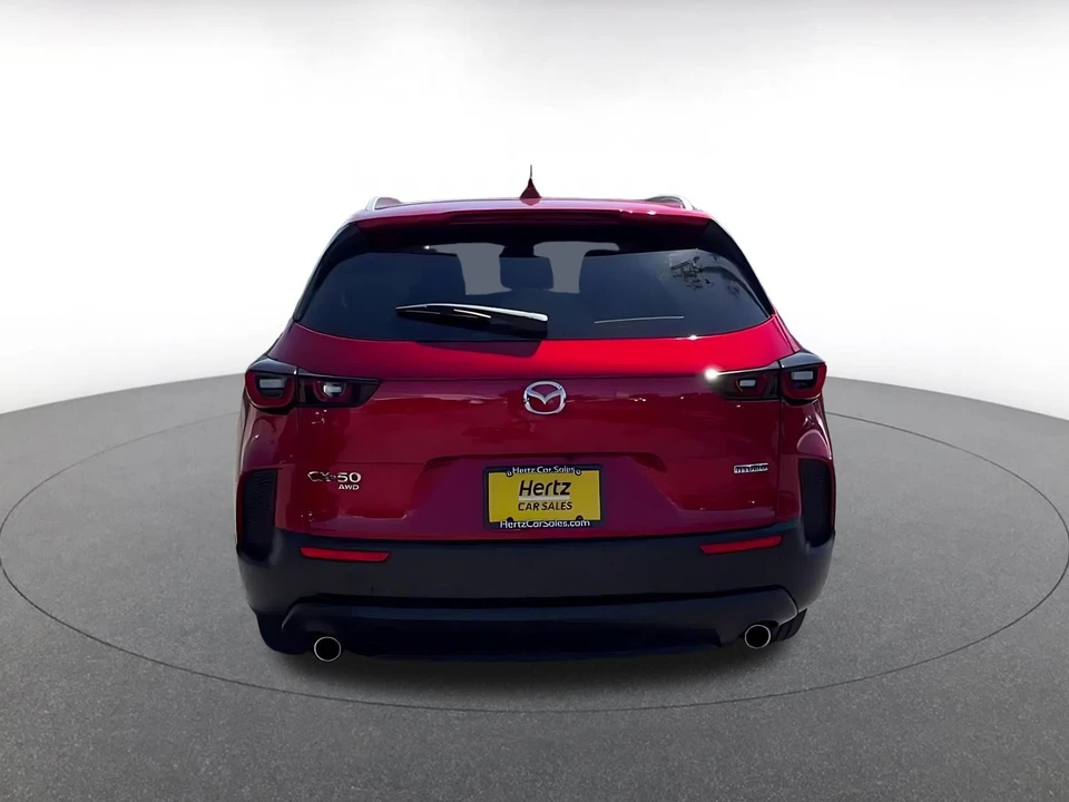 2025 Mazda CX-50 - Image 14 of 31