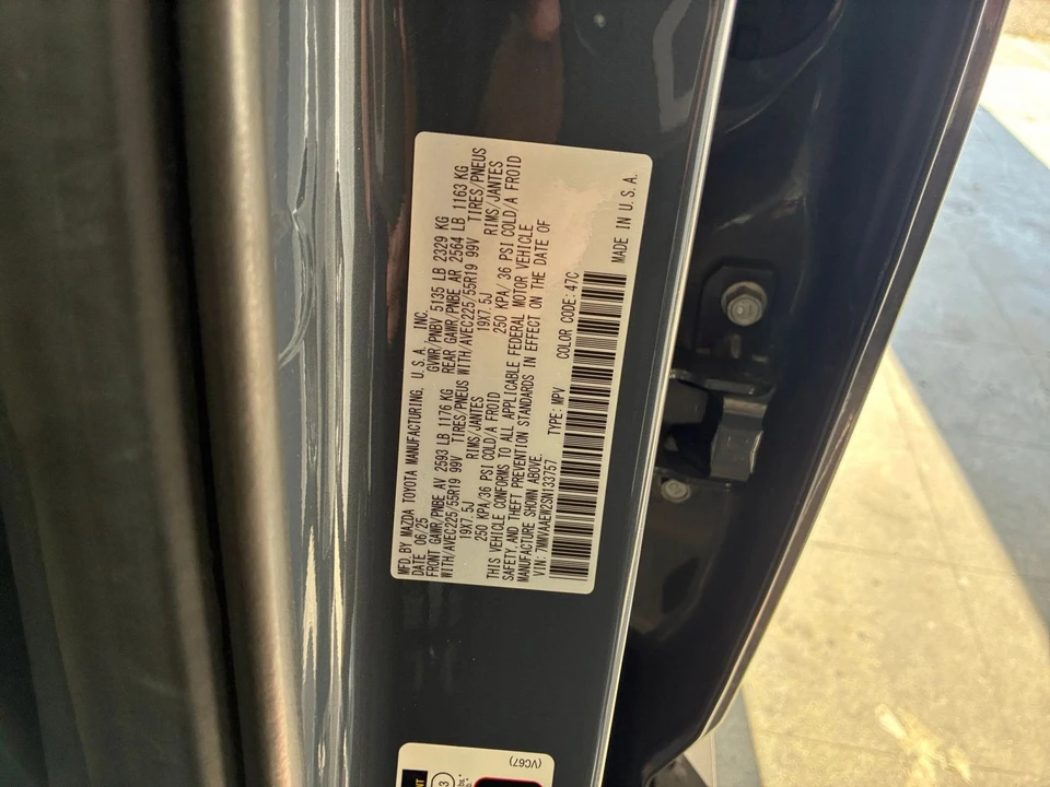 2025 Mazda CX-50 - Image 27 of 31
