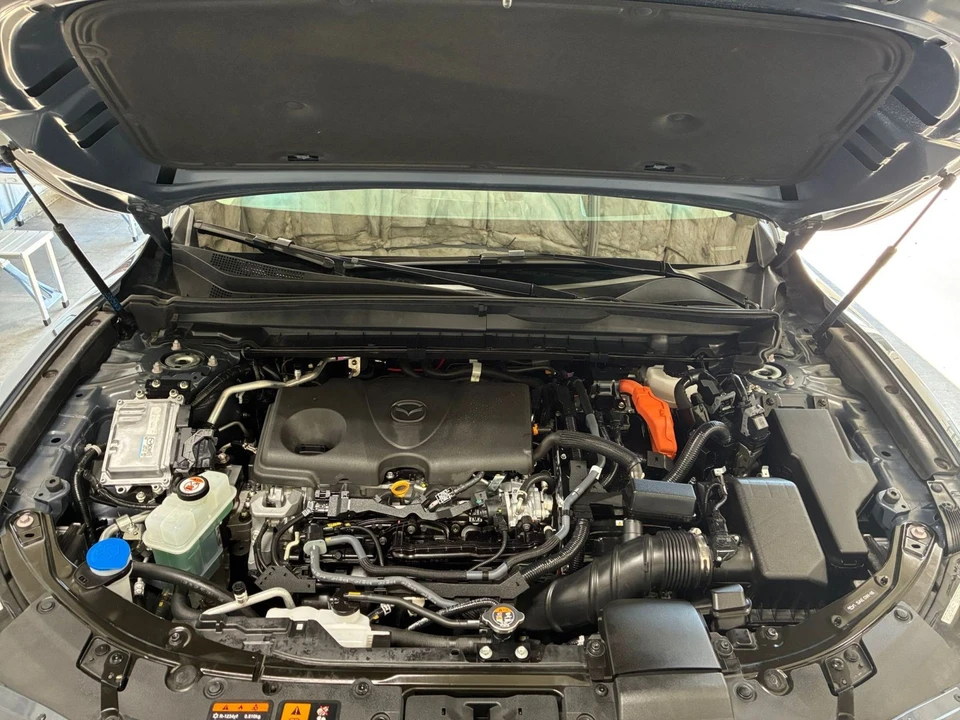 2025 Mazda CX-50 - Image 30 of 31